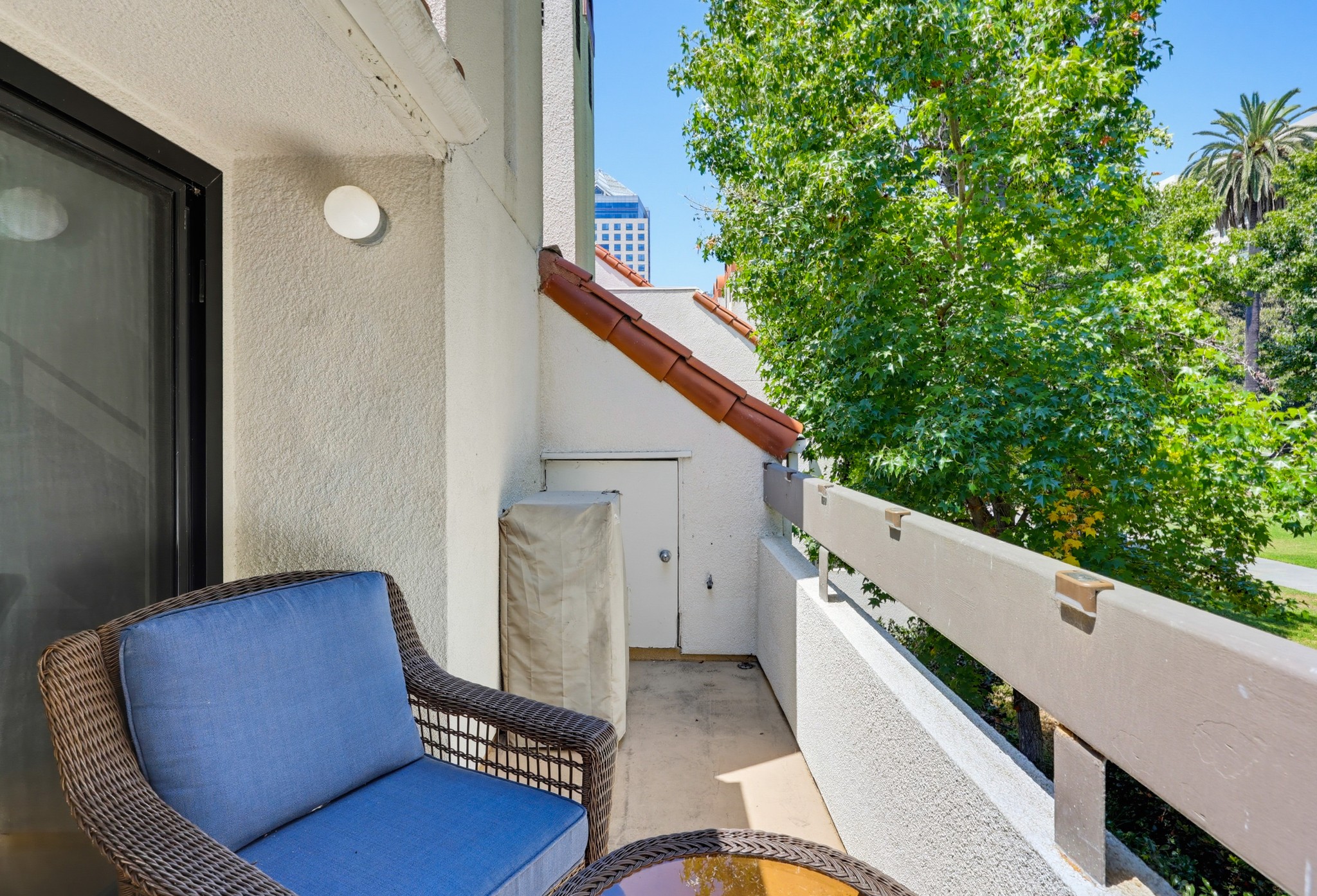 Virtual tour photo 31 of 61 for 701 Kettner Blvd Unit 4