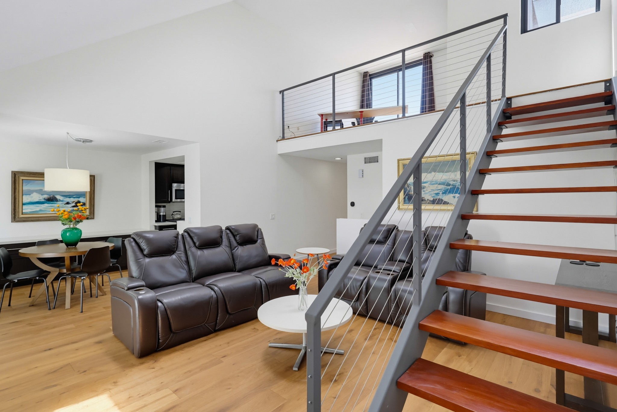 Virtual tour photo 34 of 61 for 701 Kettner Blvd Unit 4