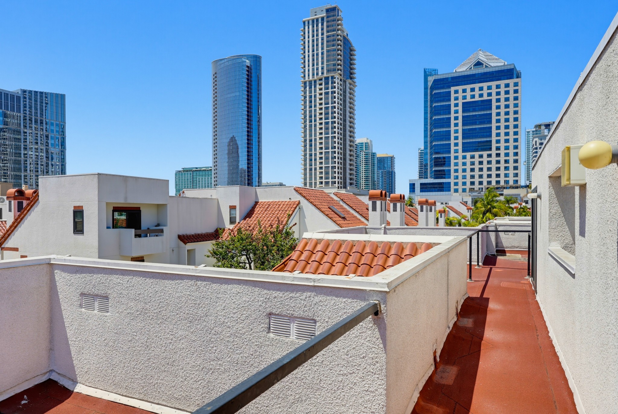 Virtual tour photo 42 of 61 for 701 Kettner Blvd Unit 4