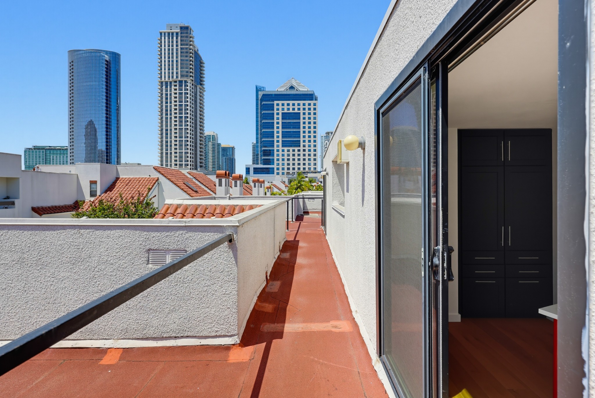 Virtual tour photo 44 of 61 for 701 Kettner Blvd Unit 4