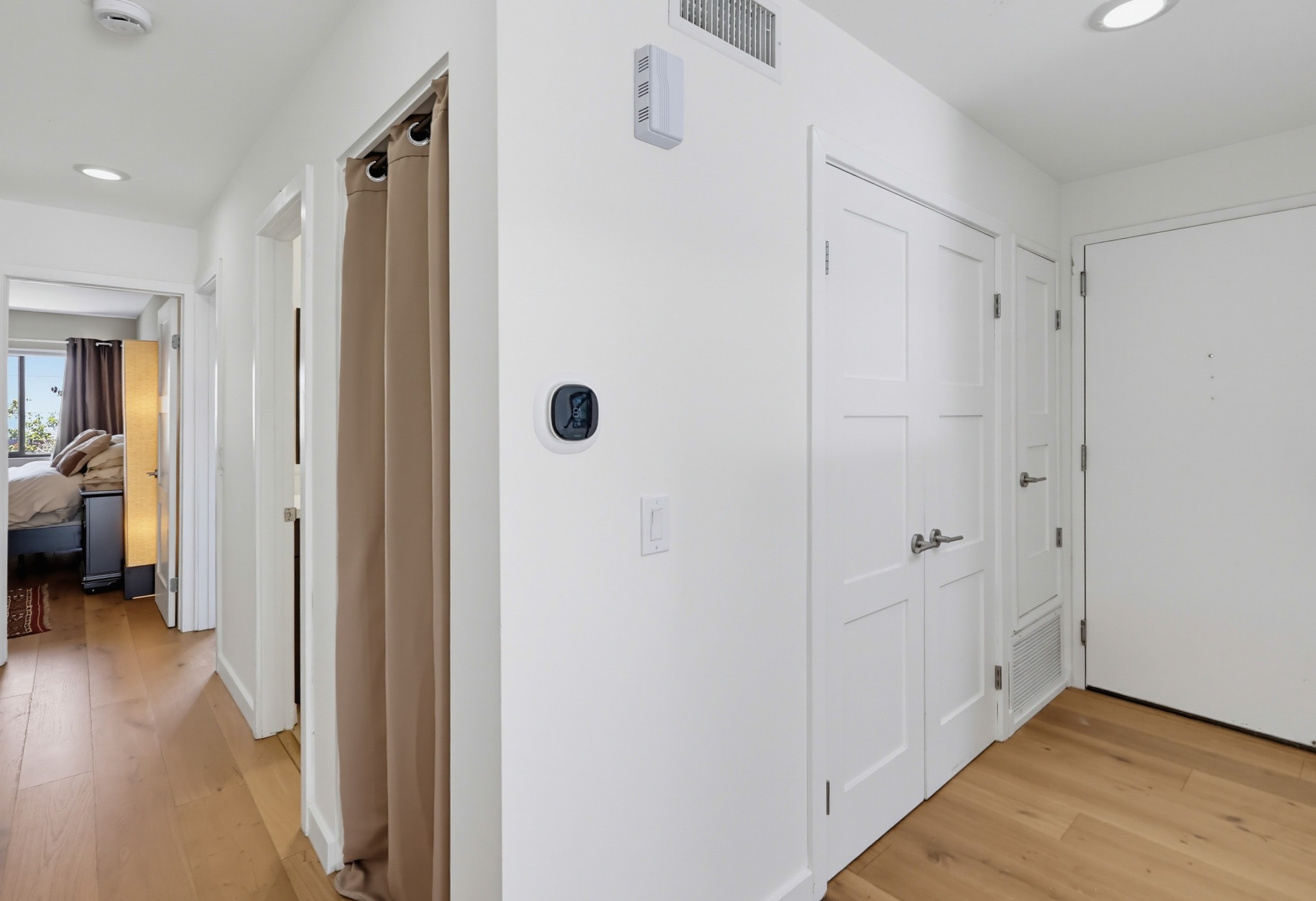 Virtual tour photo 46 of 61 for 701 Kettner Blvd Unit 4