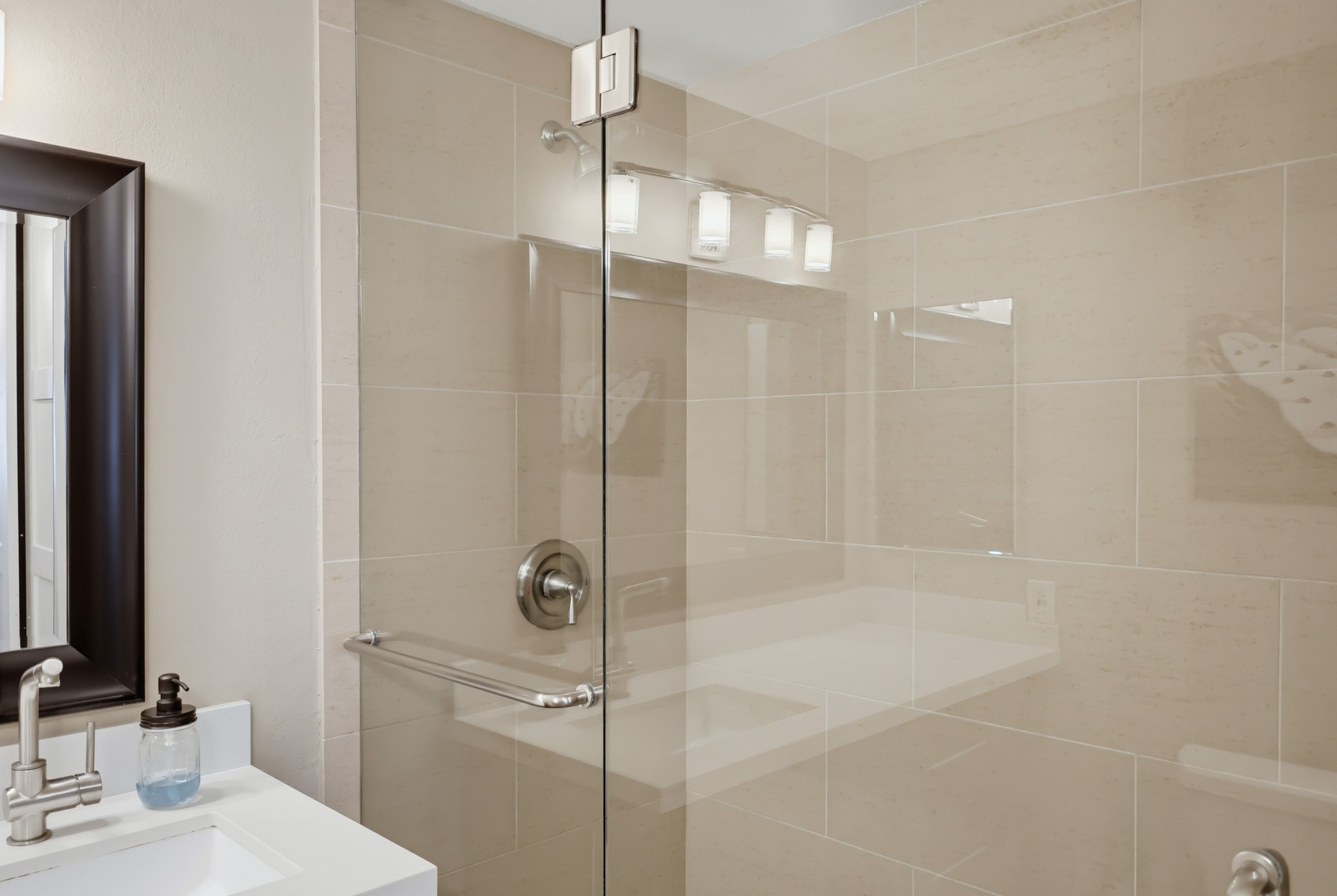 Virtual tour photo 54 of 61 for 701 Kettner Blvd Unit 4