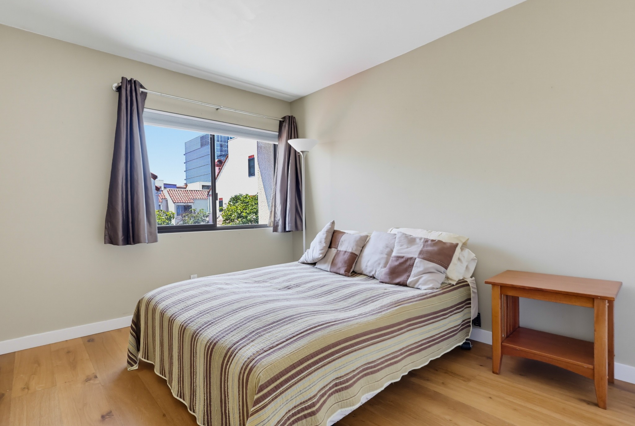 Virtual tour photo 55 of 61 for 701 Kettner Blvd Unit 4