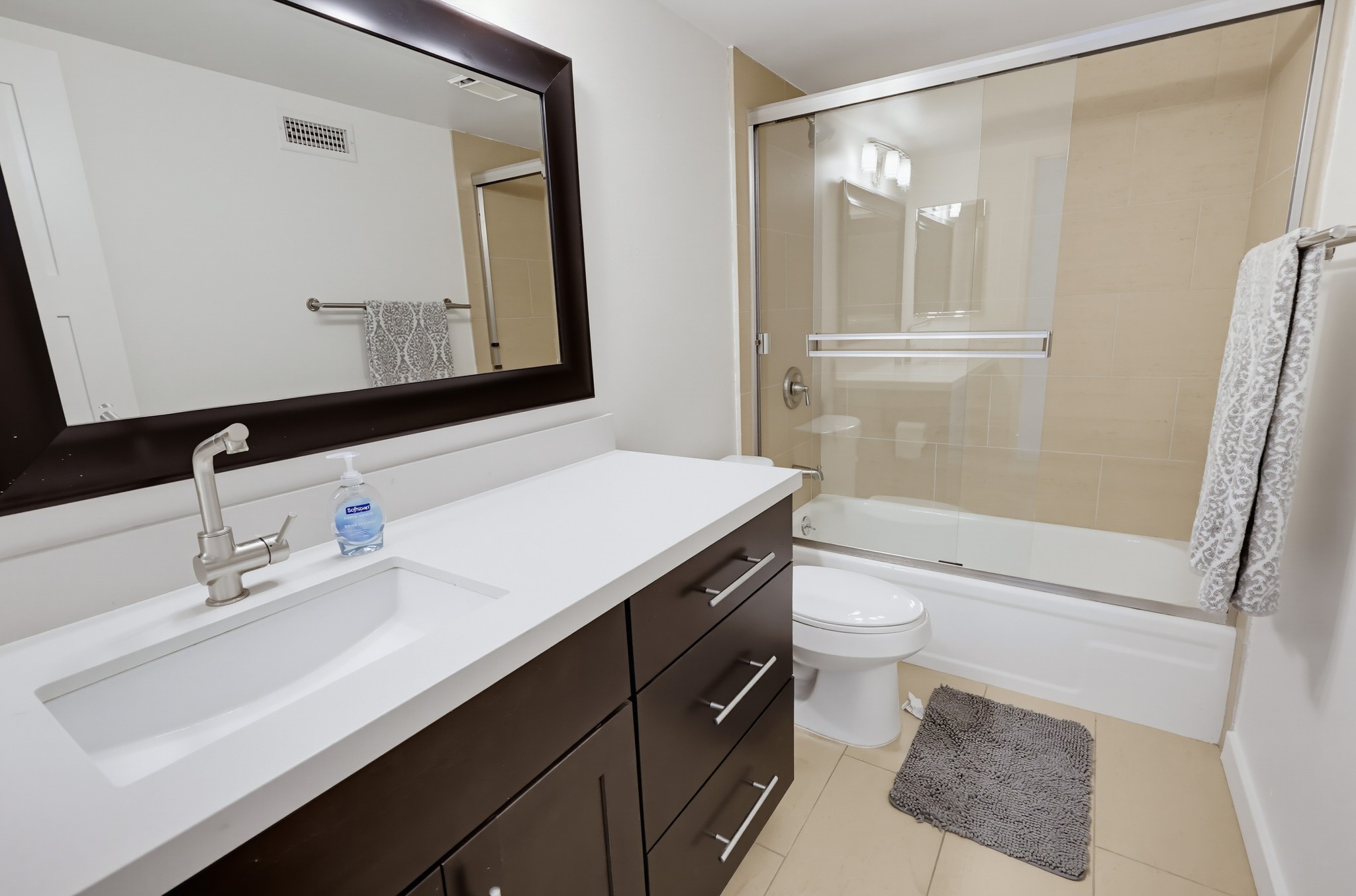 Virtual tour photo 59 of 61 for 701 Kettner Blvd Unit 4