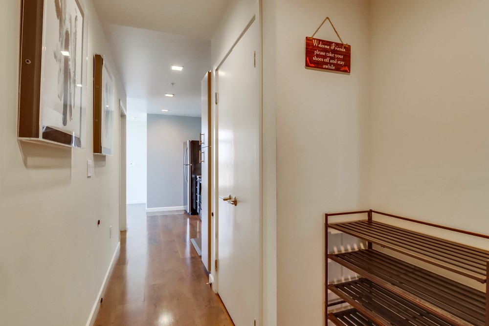 Virtual tour photo 1 of 27 for 701 W Beech St
