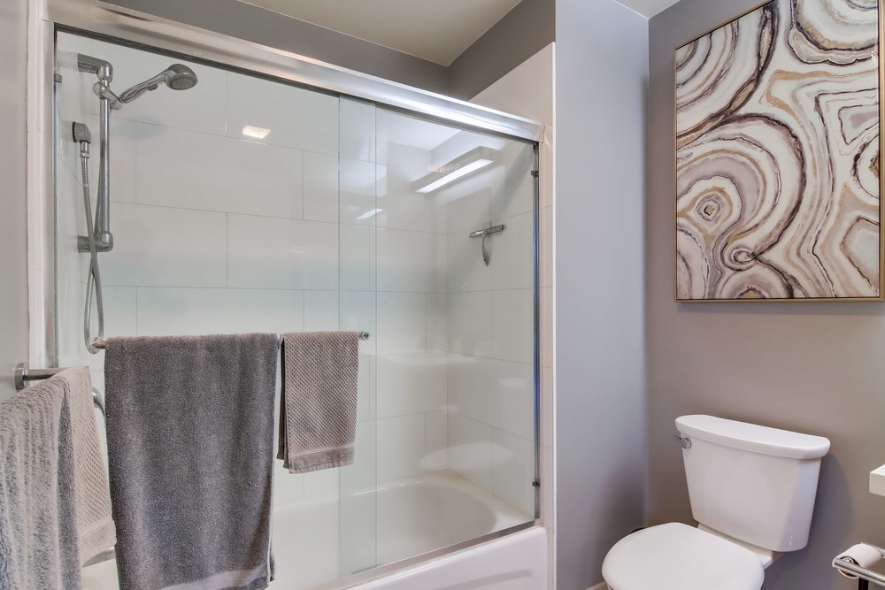 Virtual tour photo 23 of 27 for 701 W Beech St