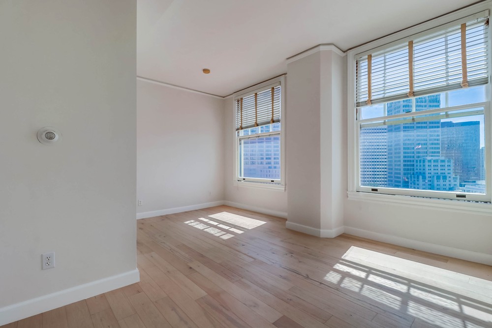 Virtual tour photo 11 of 21 for 702 Ash St