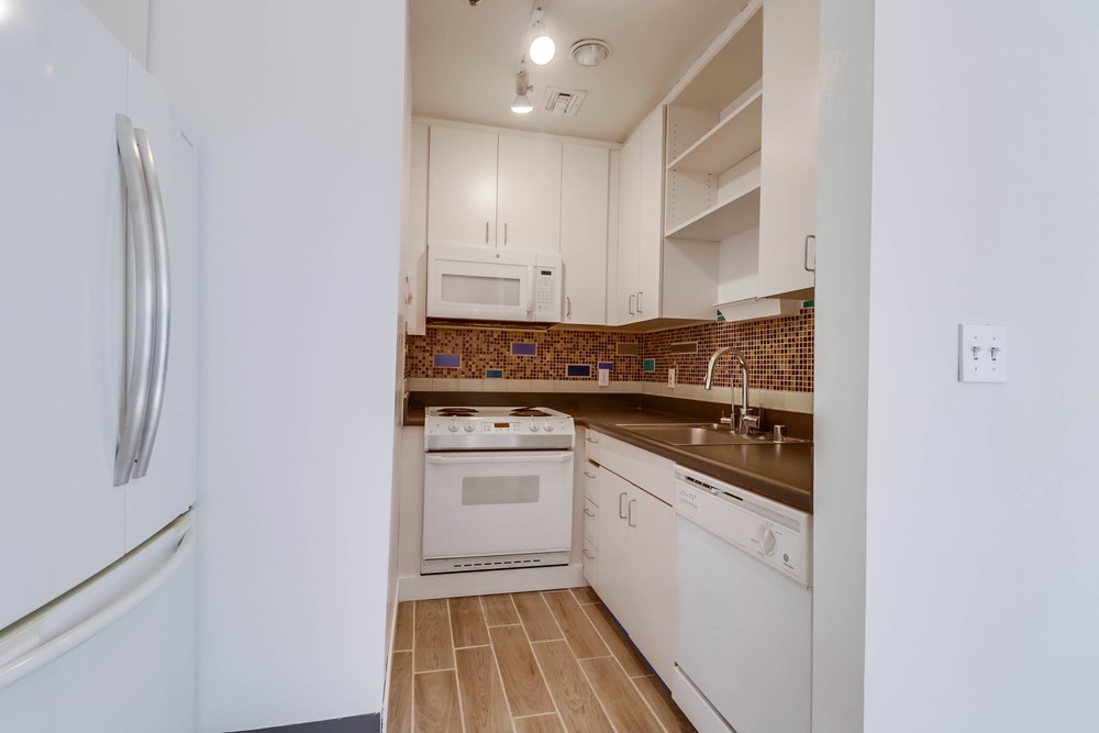 Virtual tour photo 12 of 21 for 702 Ash St