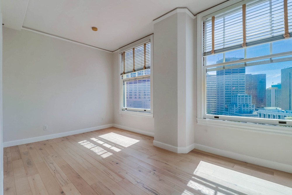 Virtual tour photo 17 of 21 for 702 Ash St