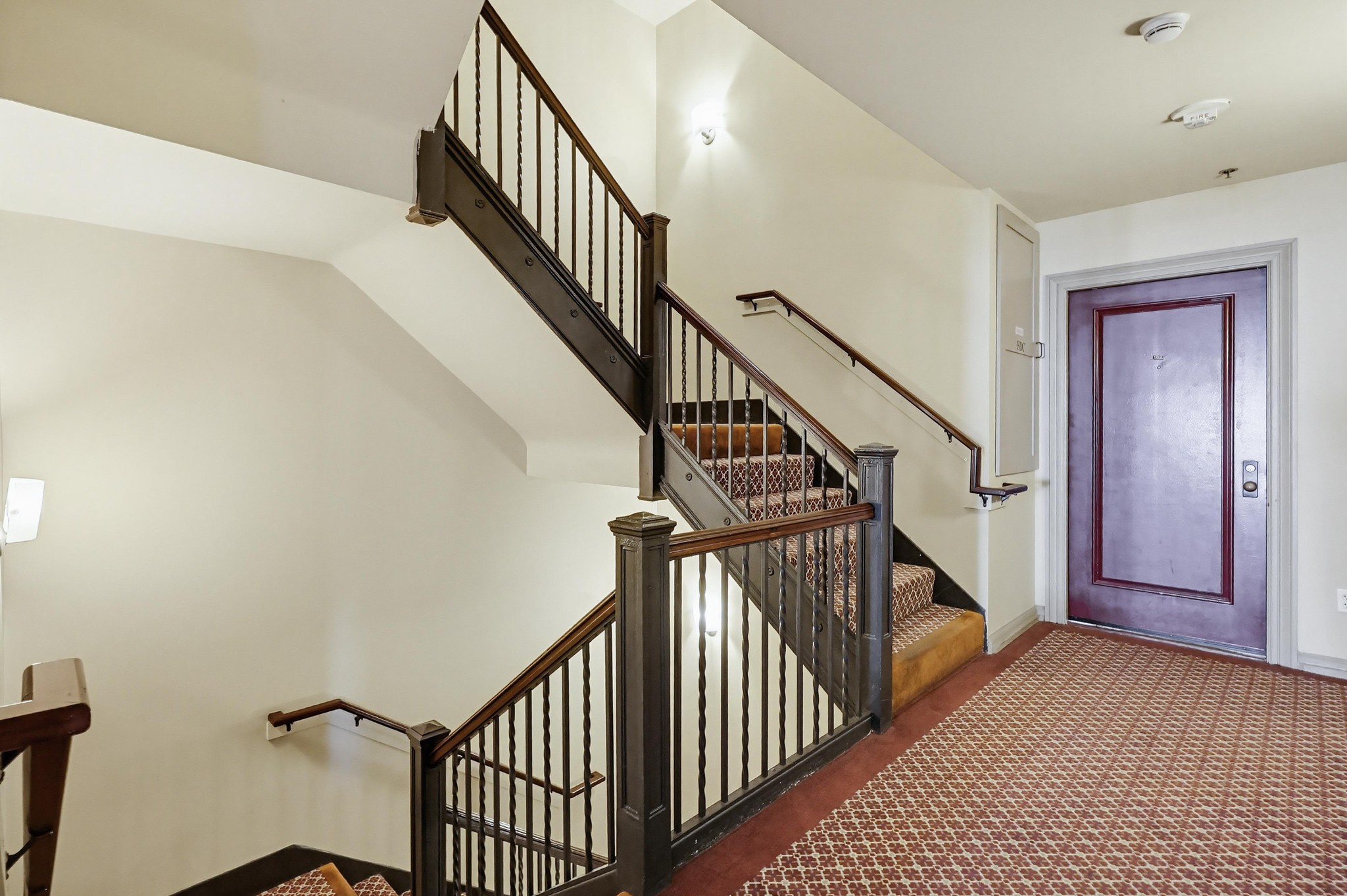 Virtual tour photo 12 of 85 for 702 Ash St