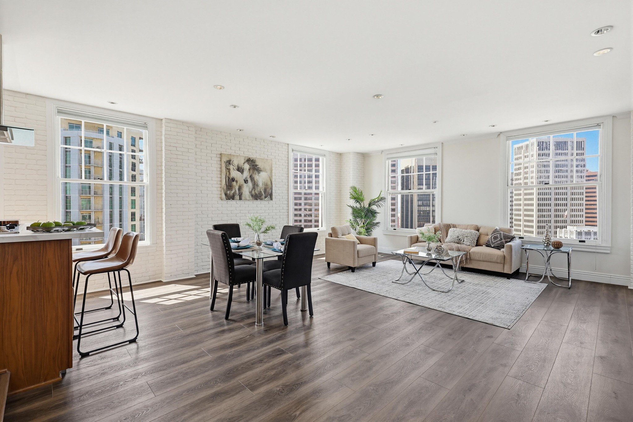 Virtual tour photo 16 of 85 for 702 Ash St