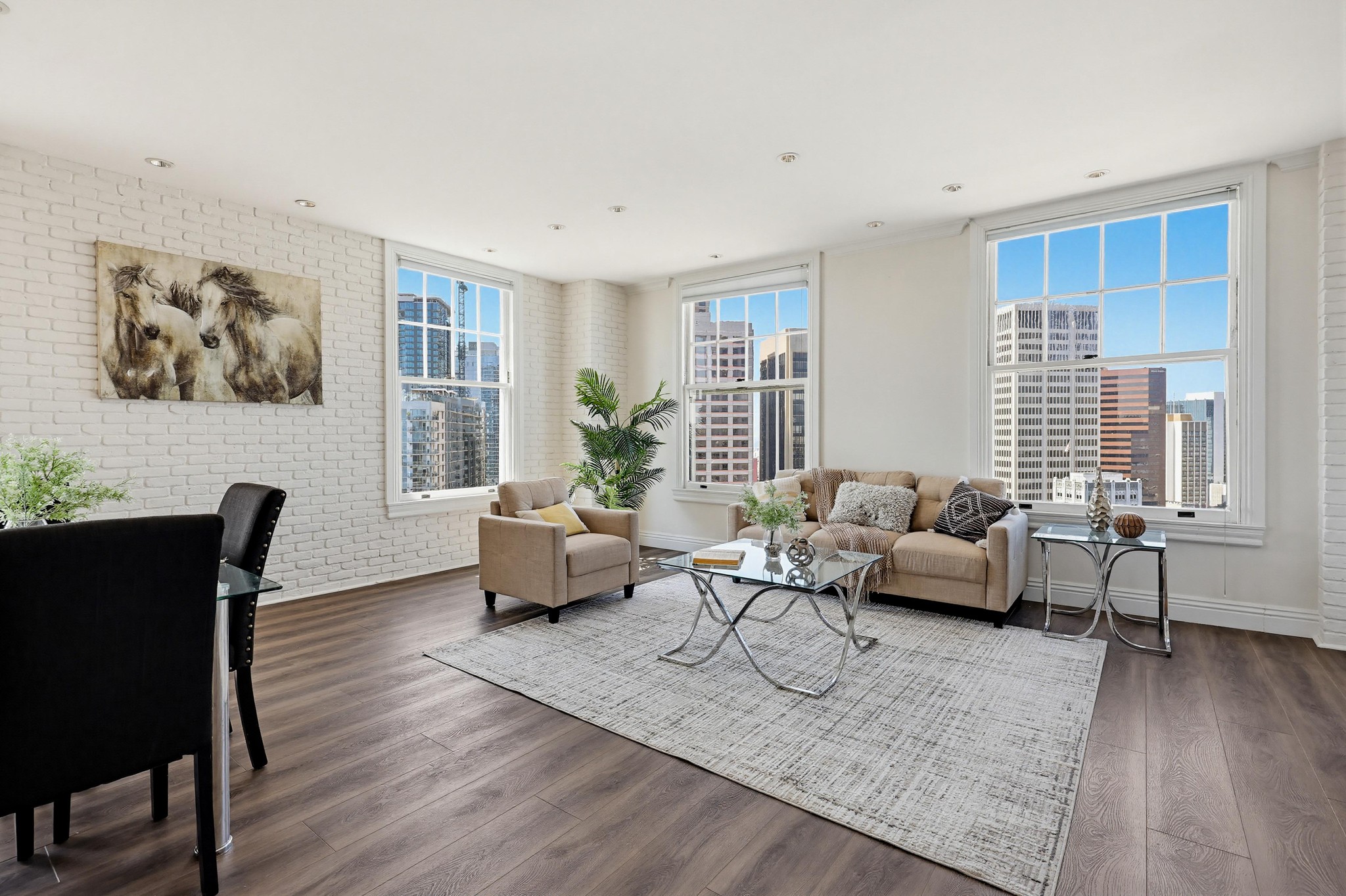 Virtual tour photo 17 of 85 for 702 Ash St