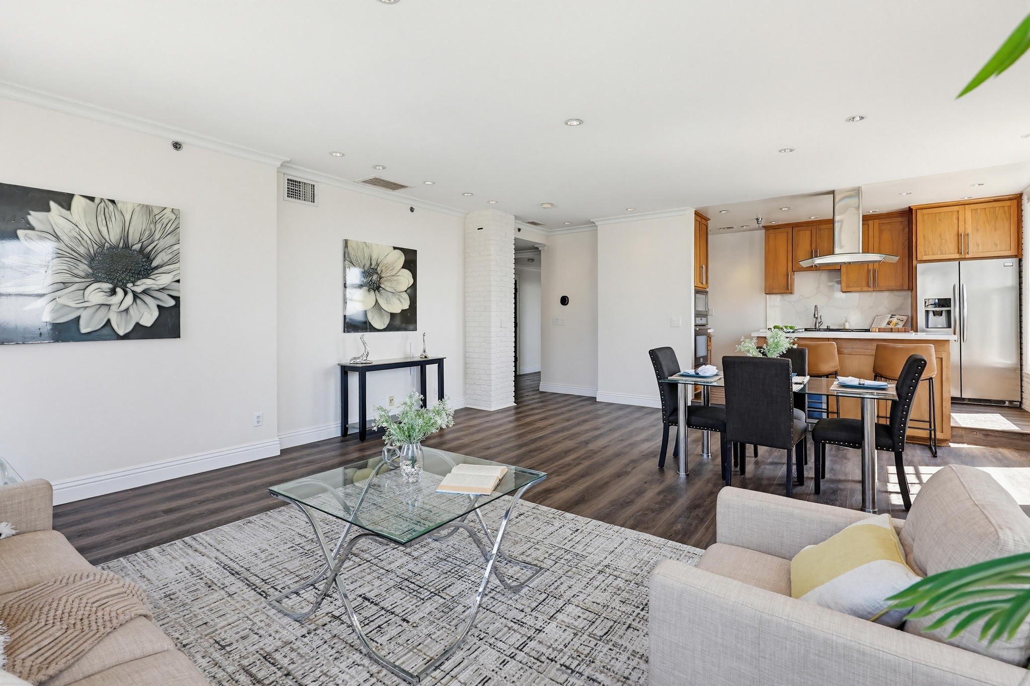 Virtual tour photo 20 of 85 for 702 Ash St