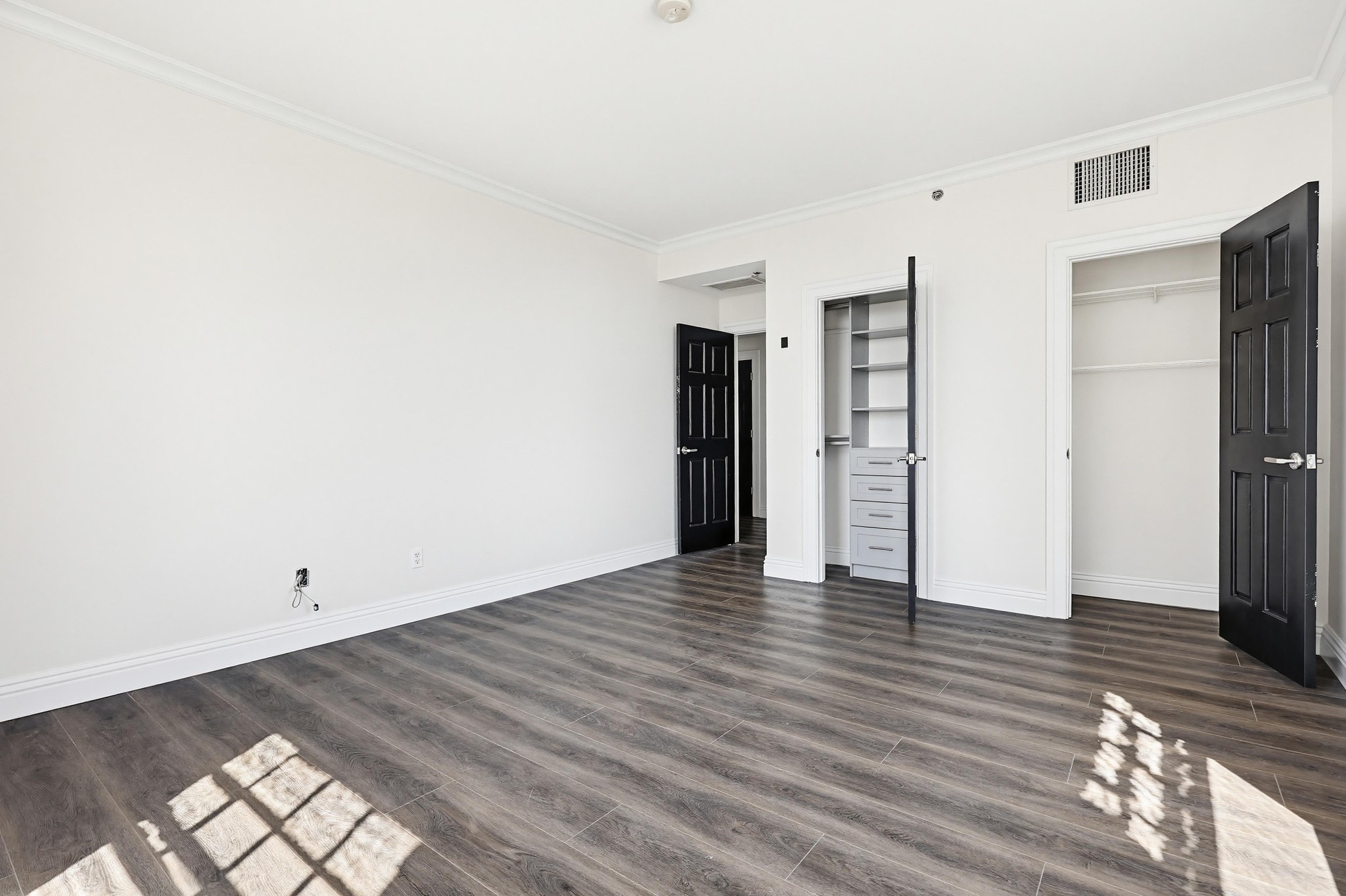Virtual tour photo 54 of 85 for 702 Ash St