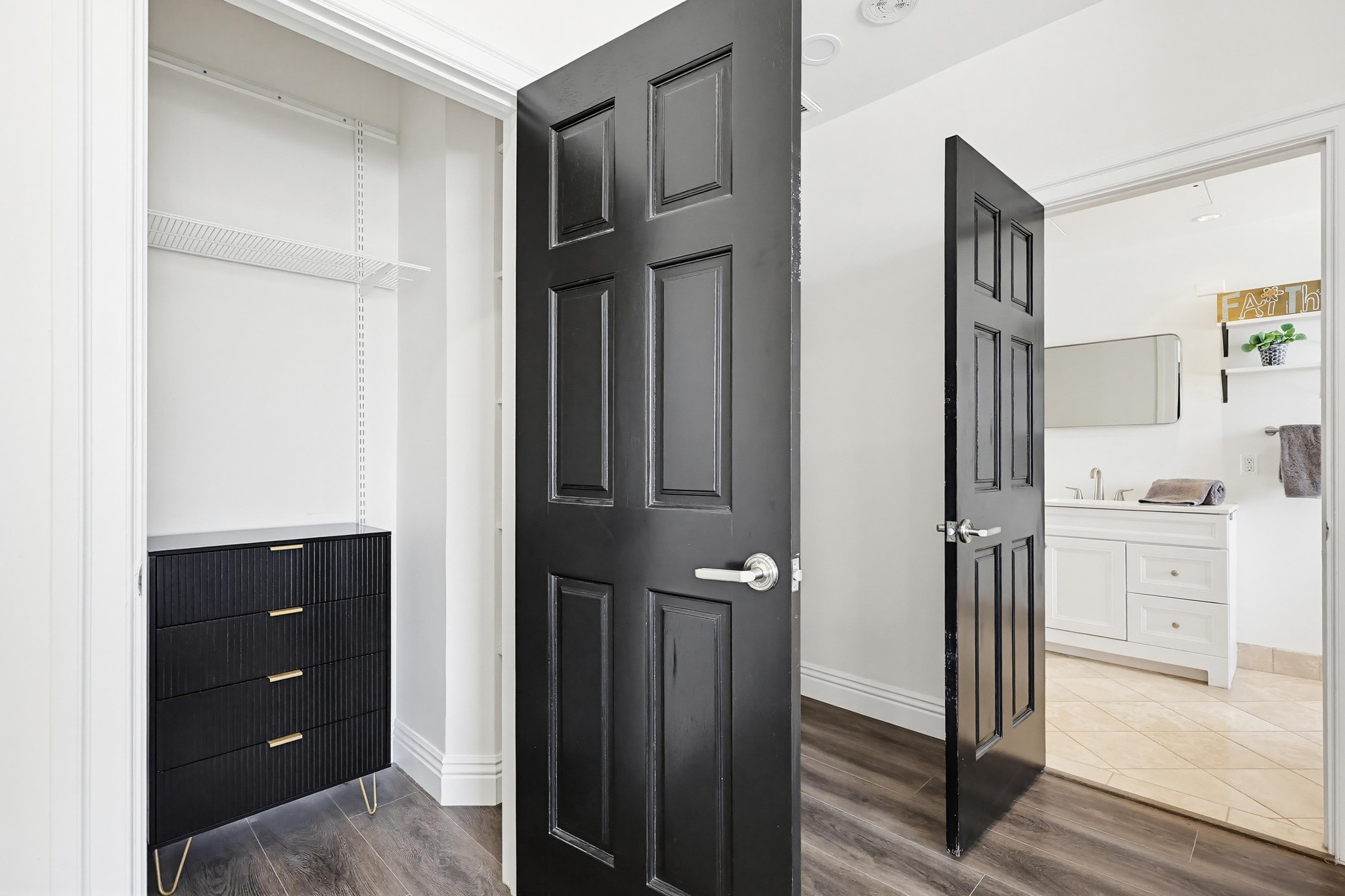Virtual tour photo 64 of 85 for 702 Ash St