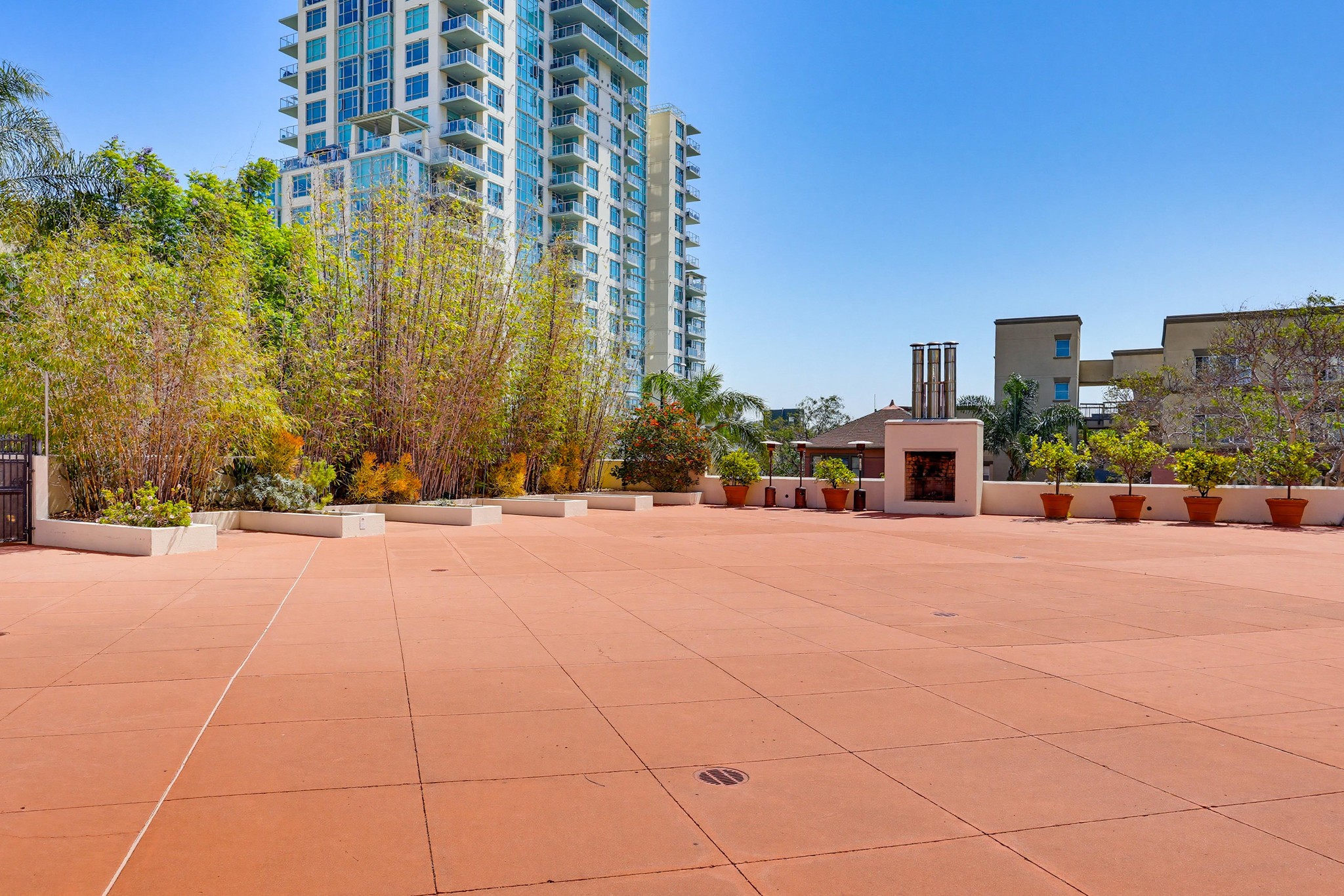 Virtual tour photo 71 of 85 for 702 Ash St