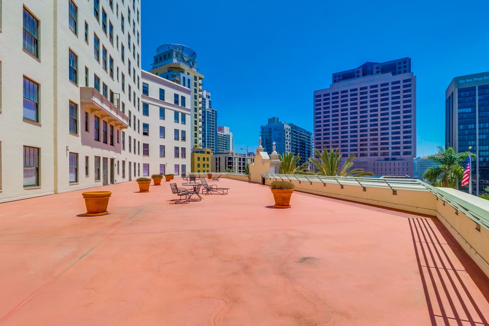 Virtual tour photo 28 of 29 for 702 Ash St UNIT 202