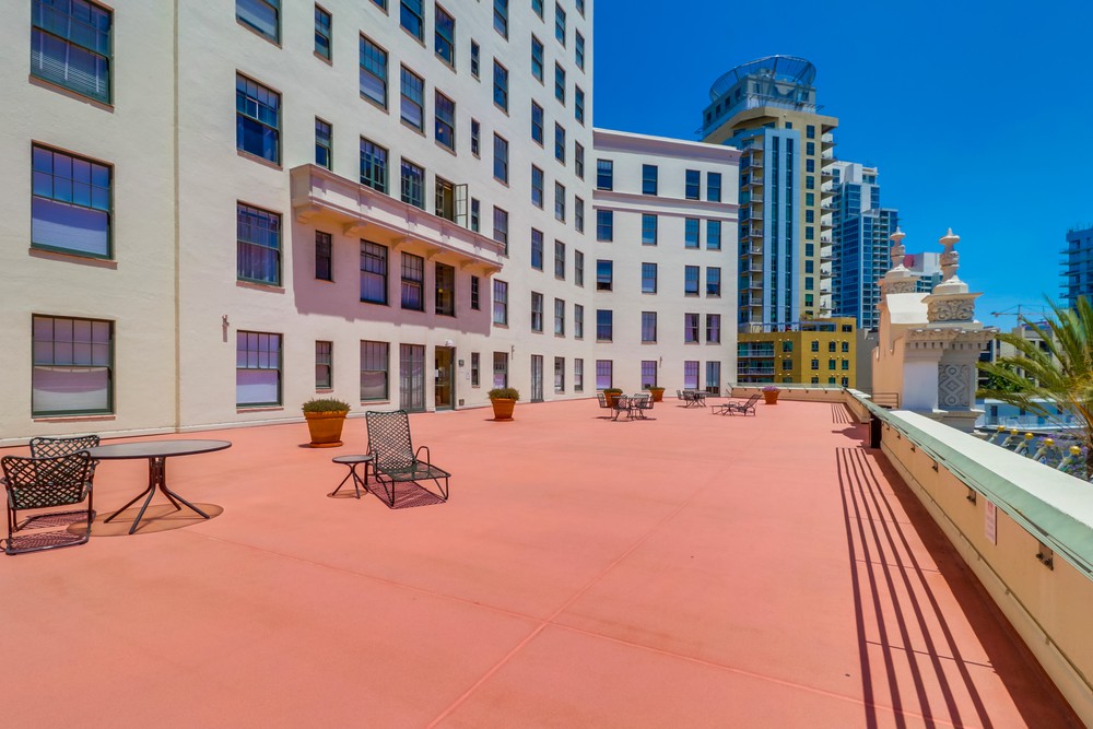 Virtual tour photo 29 of 29 for 702 Ash St UNIT 202
