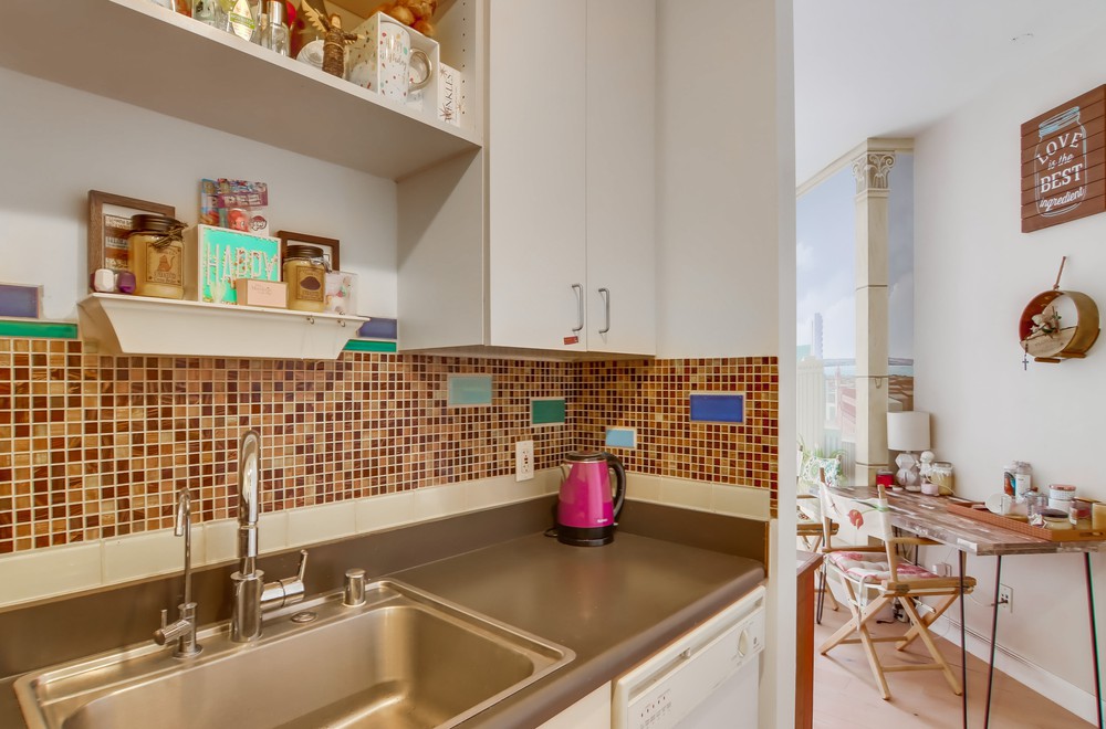 Virtual tour photo 18 of 23 for 702 Ash St UNIT 501