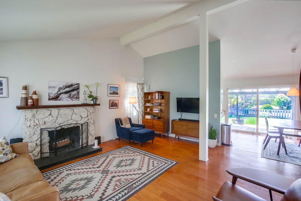 Virtual tour photo 10 of 40 for 7021 Barker Way