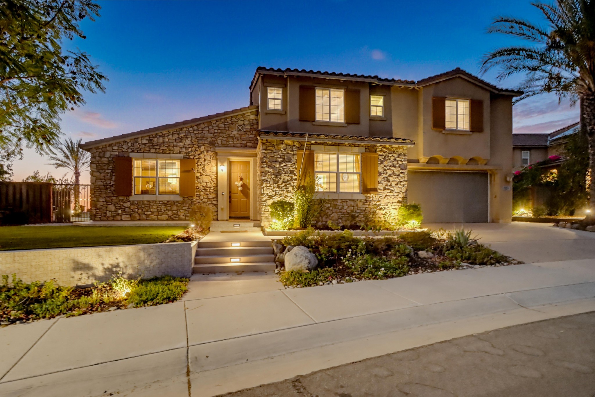 Virtual tour photo 1 of 135 for 7024 Mariposa St