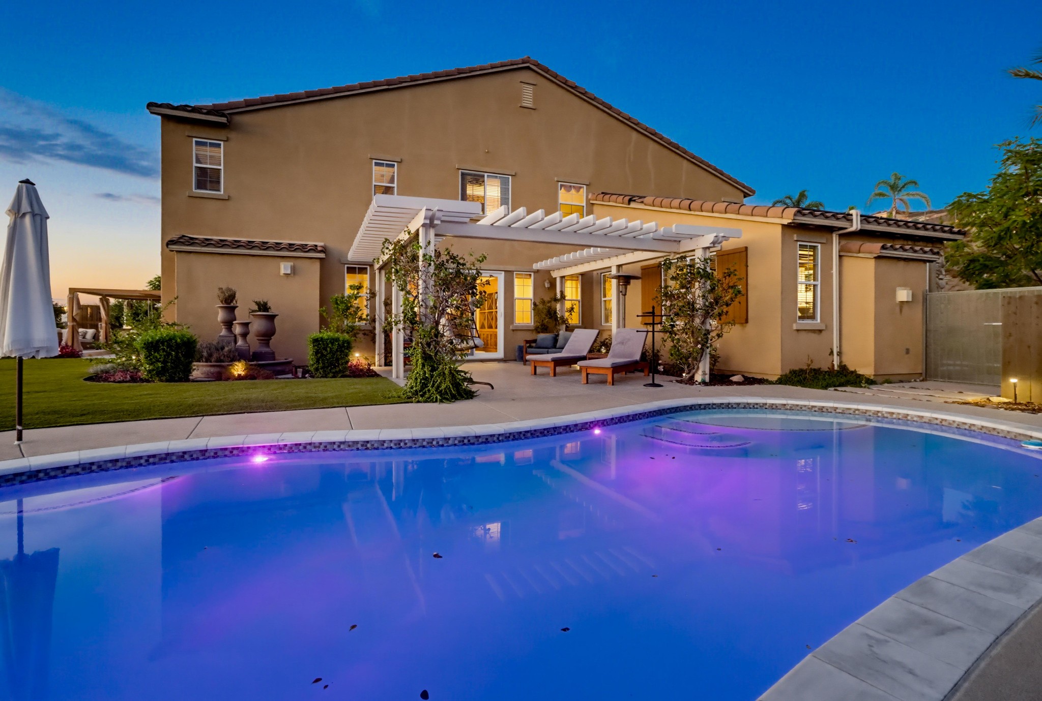 Virtual tour photo 10 of 135 for 7024 Mariposa St