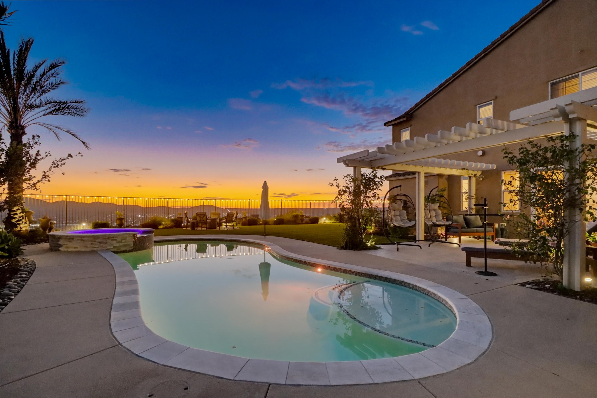 Virtual tour photo 13 of 135 for 7024 Mariposa St
