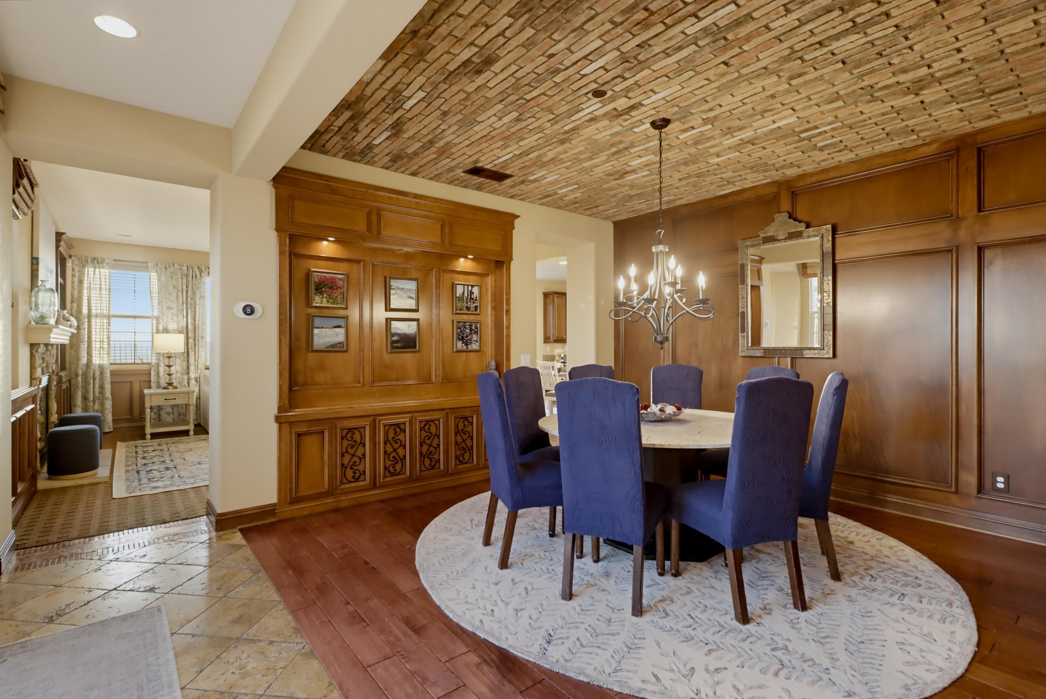 Virtual tour photo 30 of 135 for 7024 Mariposa St
