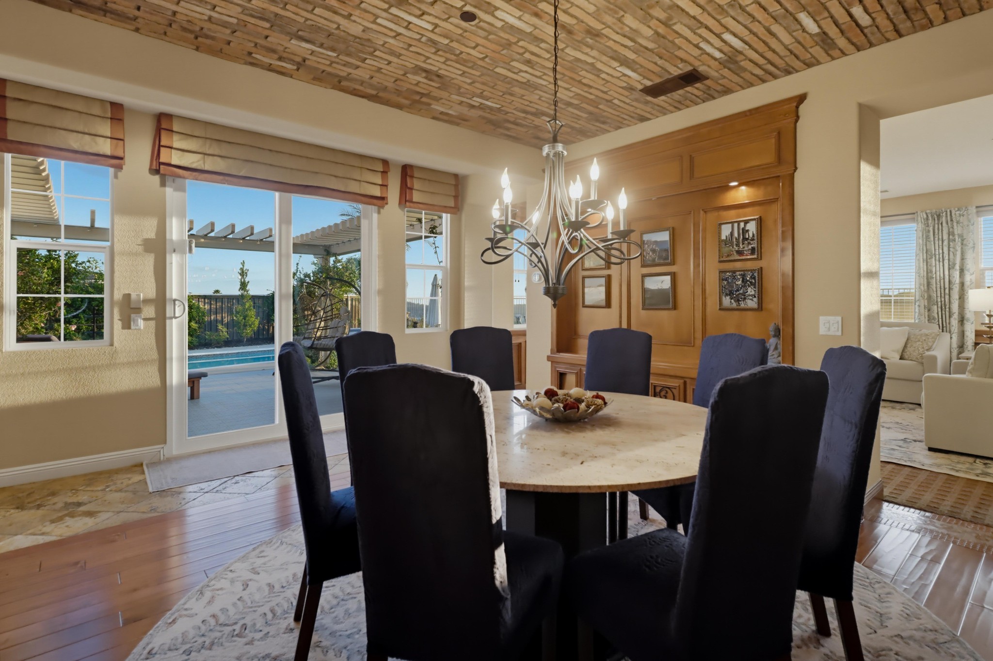Virtual tour photo 32 of 135 for 7024 Mariposa St
