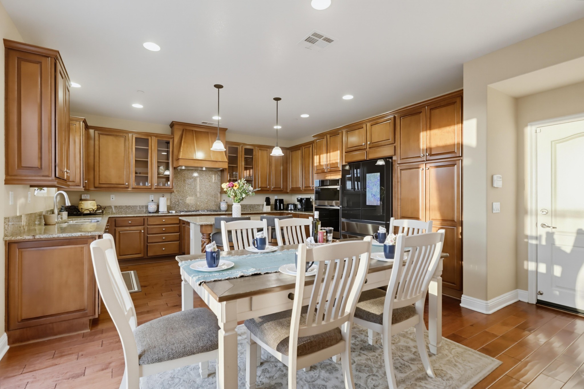 Virtual tour photo 38 of 135 for 7024 Mariposa St