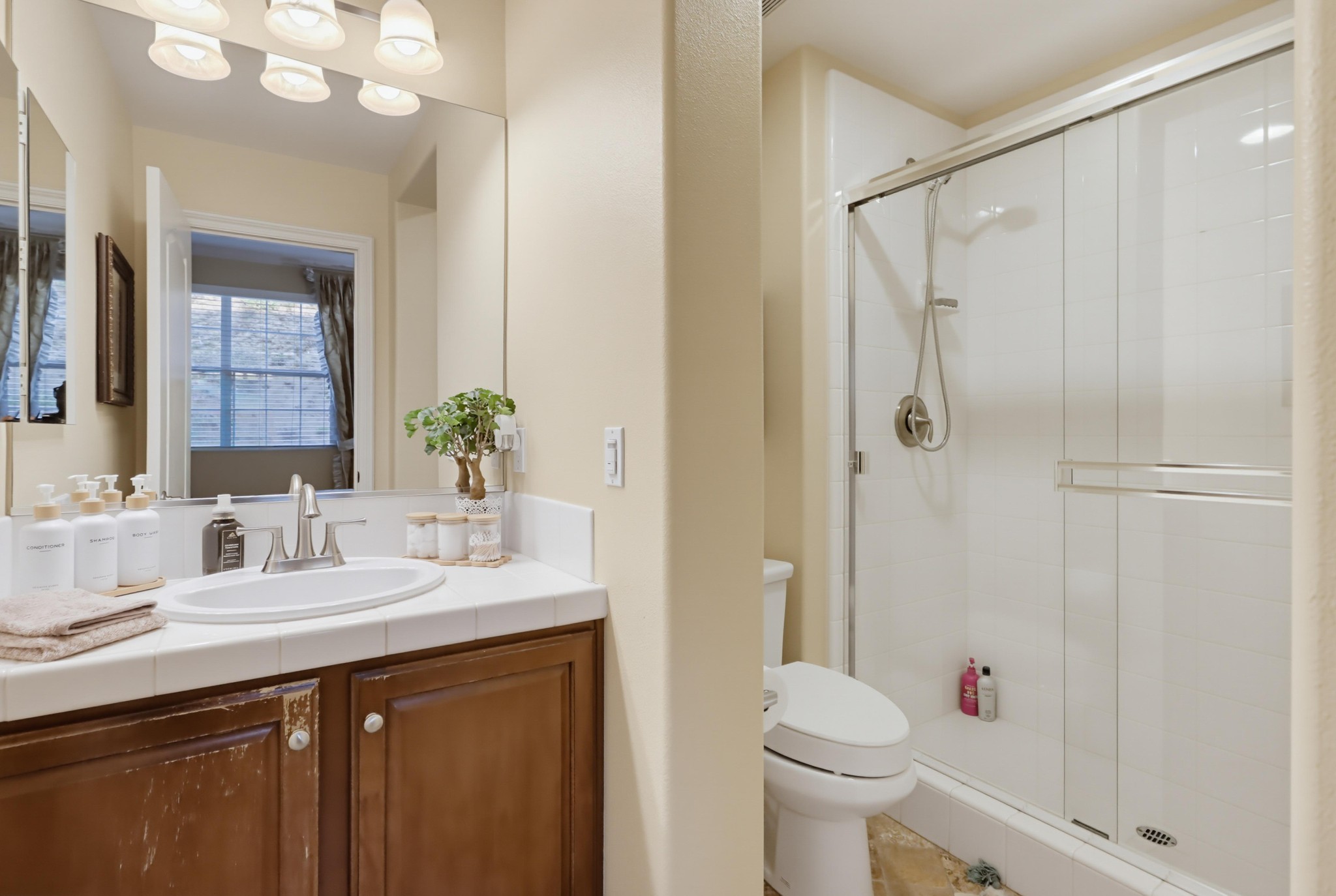 Virtual tour photo 54 of 135 for 7024 Mariposa St