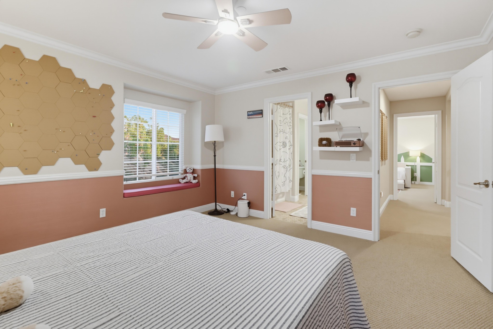 Virtual tour photo 81 of 135 for 7024 Mariposa St