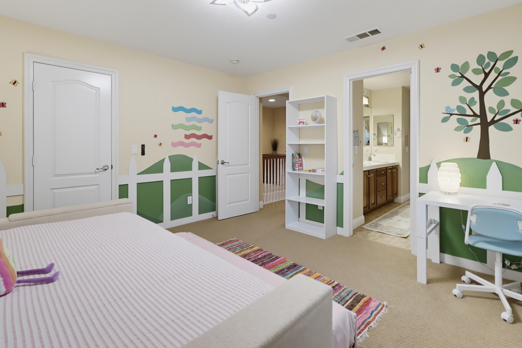 Virtual tour photo 90 of 135 for 7024 Mariposa St