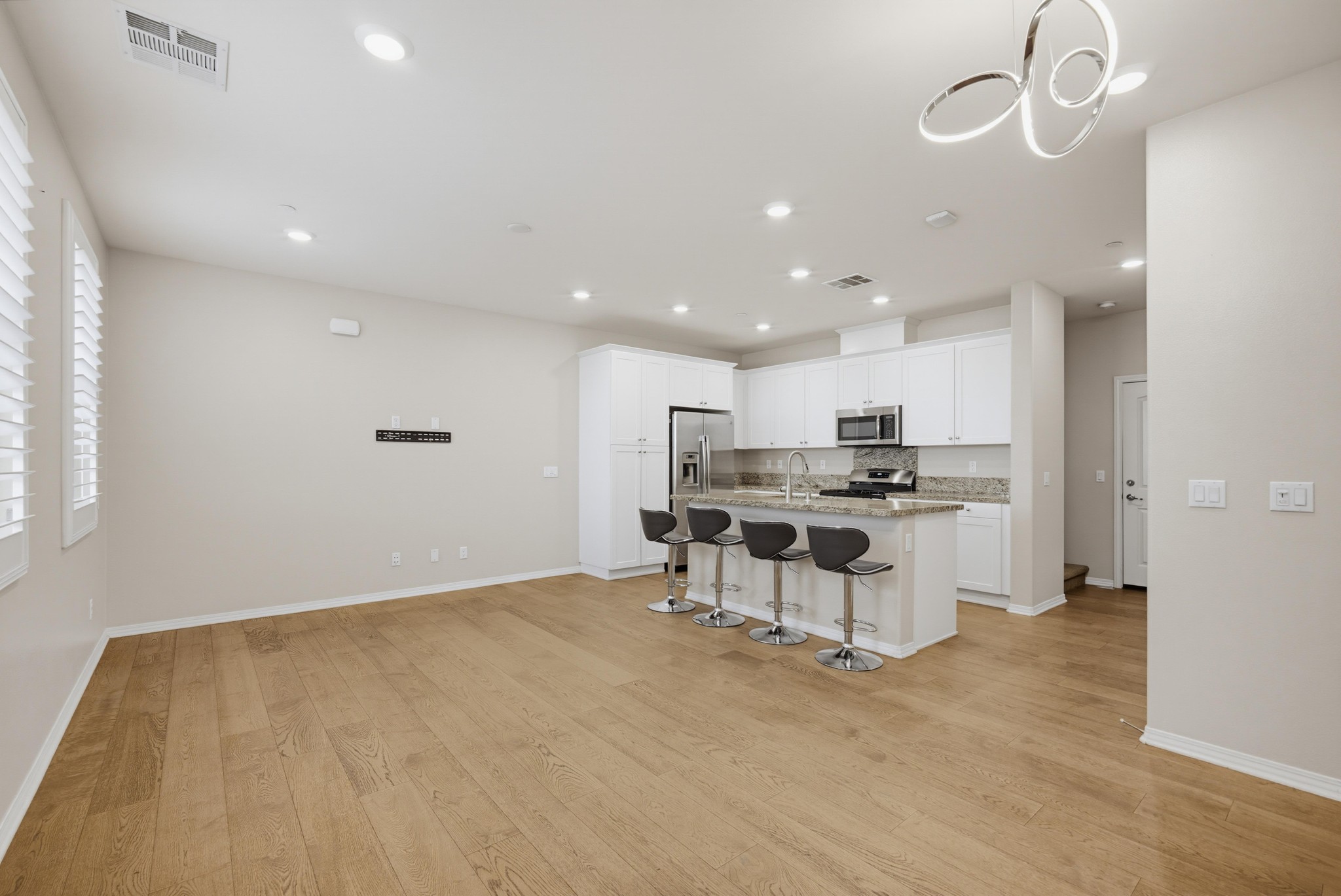 Virtual tour photo 9 of 46 for 7028 Montecito Ln