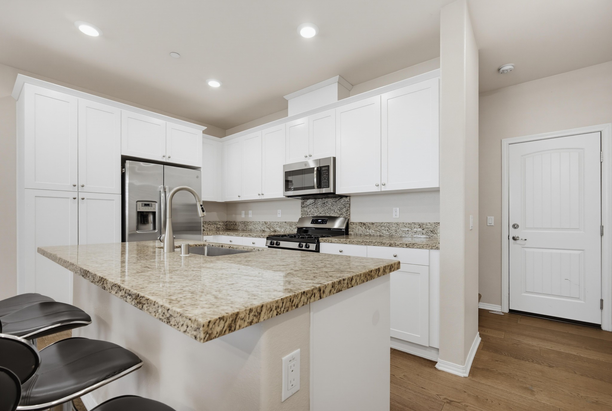 Virtual tour photo 13 of 46 for 7028 Montecito Ln
