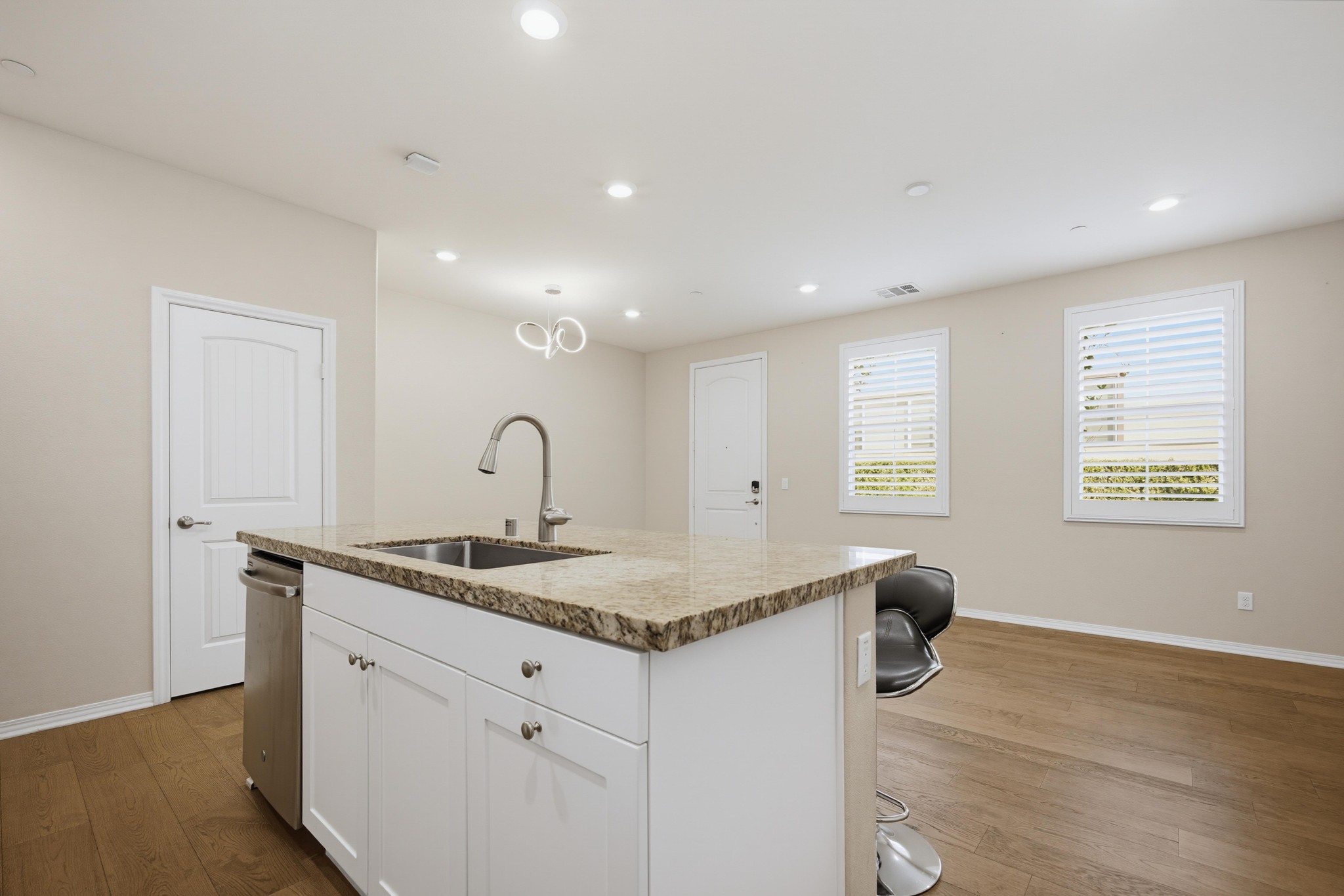 Virtual tour photo 15 of 46 for 7028 Montecito Ln