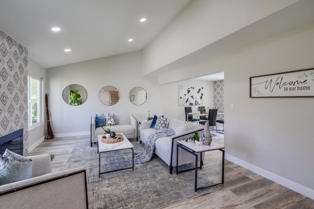 Virtual tour photo 7 of 53 for 7037 Everglades Ave