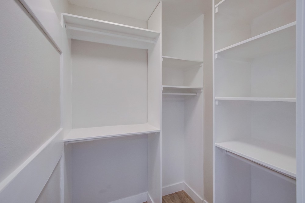 Virtual tour photo 31 of 53 for 7037 Everglades Ave