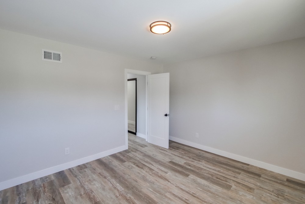 Virtual tour photo 35 of 53 for 7037 Everglades Ave