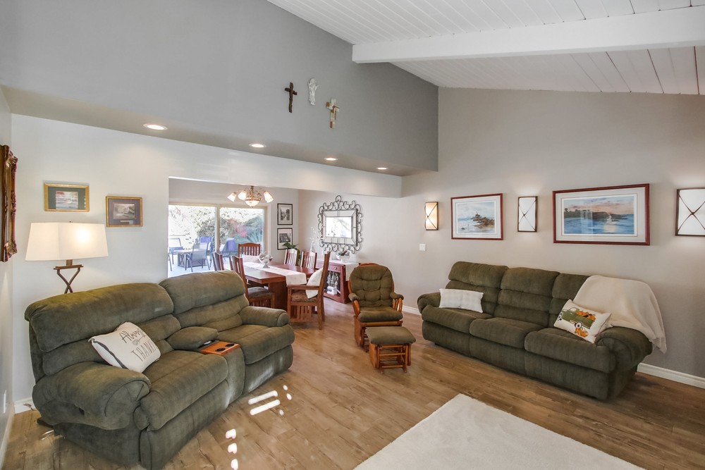 Virtual tour photo 6 of 49 for 7038 Everglades Ave