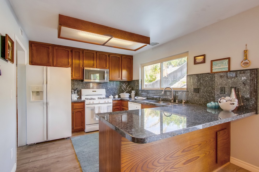 Virtual tour photo 12 of 49 for 7038 Everglades Ave