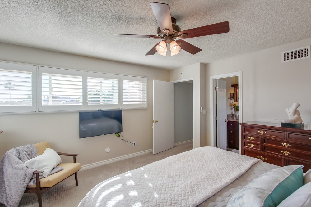 Virtual tour photo 23 of 49 for 7038 Everglades Ave