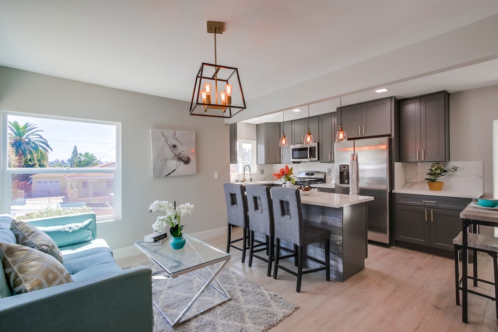 Virtual tour photo 5 of 25 for 704 Iona Dr