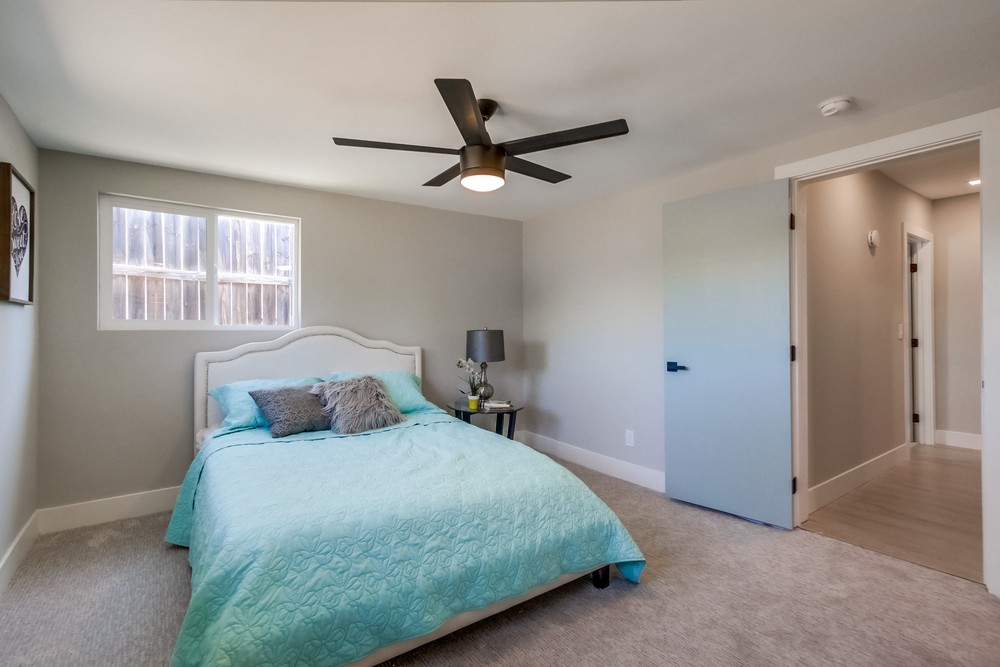 Virtual tour photo 12 of 25 for 704 Iona Dr
