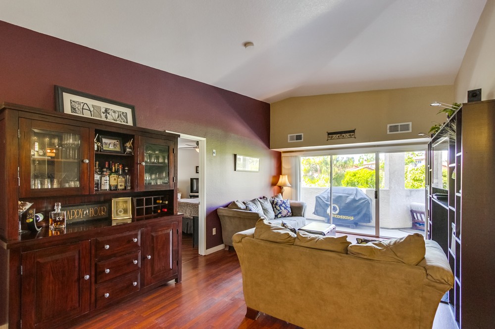 Virtual tour photo 6 of 35 for 7043 Camino Degrazia #200