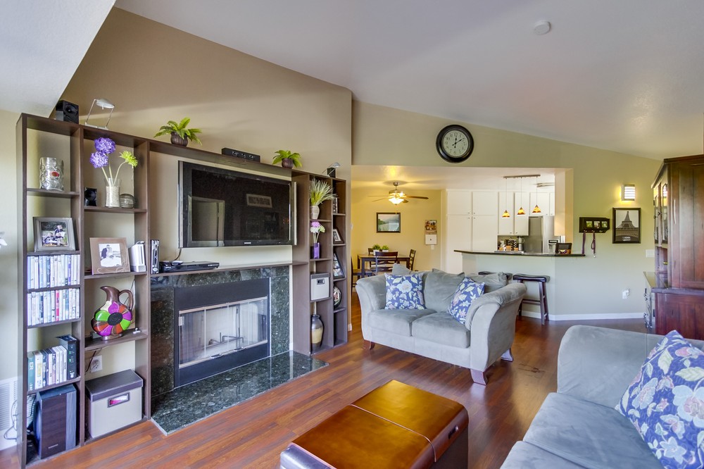 Virtual tour photo 7 of 35 for 7043 Camino Degrazia #200