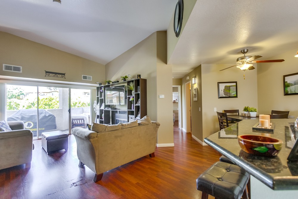 Virtual tour photo 14 of 35 for 7043 Camino Degrazia #200