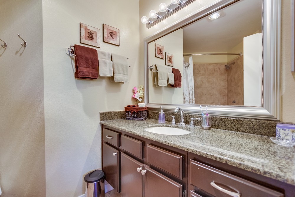 Virtual tour photo 18 of 35 for 7043 Camino Degrazia #200