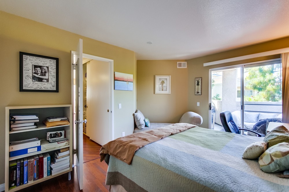 Virtual tour photo 21 of 35 for 7043 Camino Degrazia #200