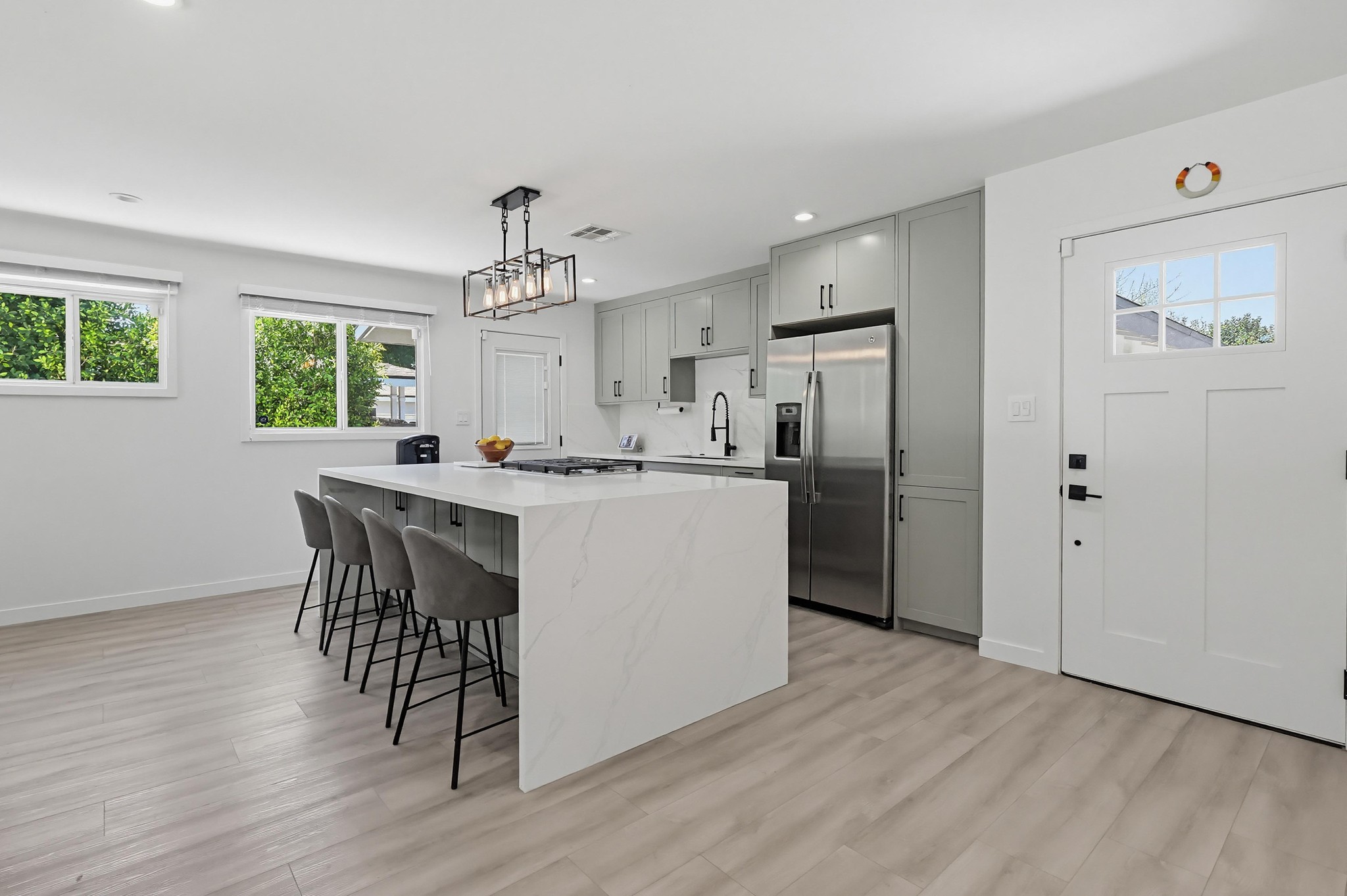 Virtual tour photo 12 of 67 for 7058 Fullbright Ave